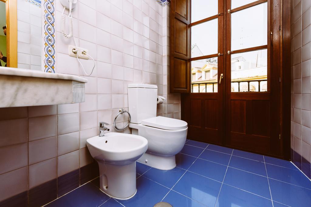 Basic Hotel Dona Manuela Sevilla Dış mekan fotoğraf