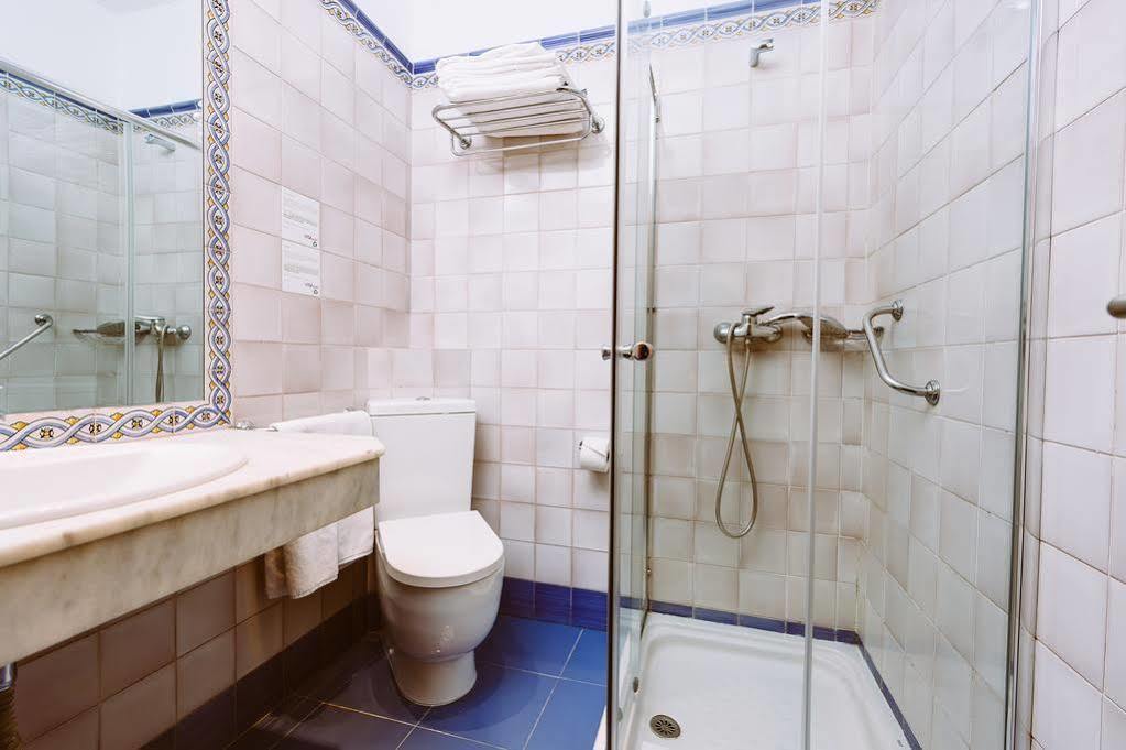 Basic Hotel Dona Manuela Sevilla Dış mekan fotoğraf